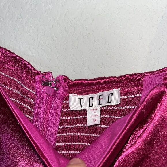 TCEC woman’s Medium Pink Puff Sleeves Mini Dress barbie doll - Picture 4 of 9